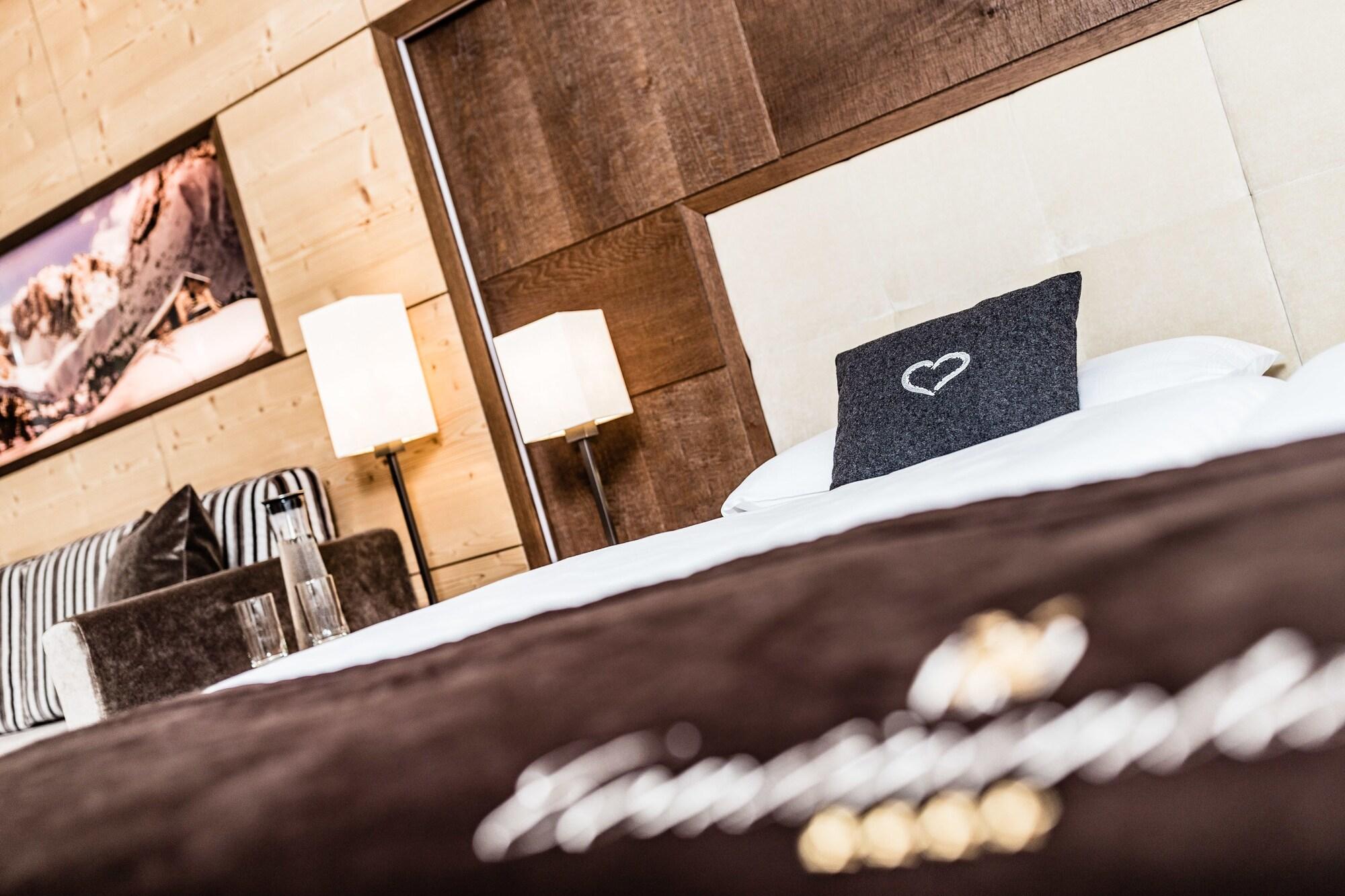 Hotel Continental Dolomites Сельва-ди-Валь-Гардена Экстерьер фото
