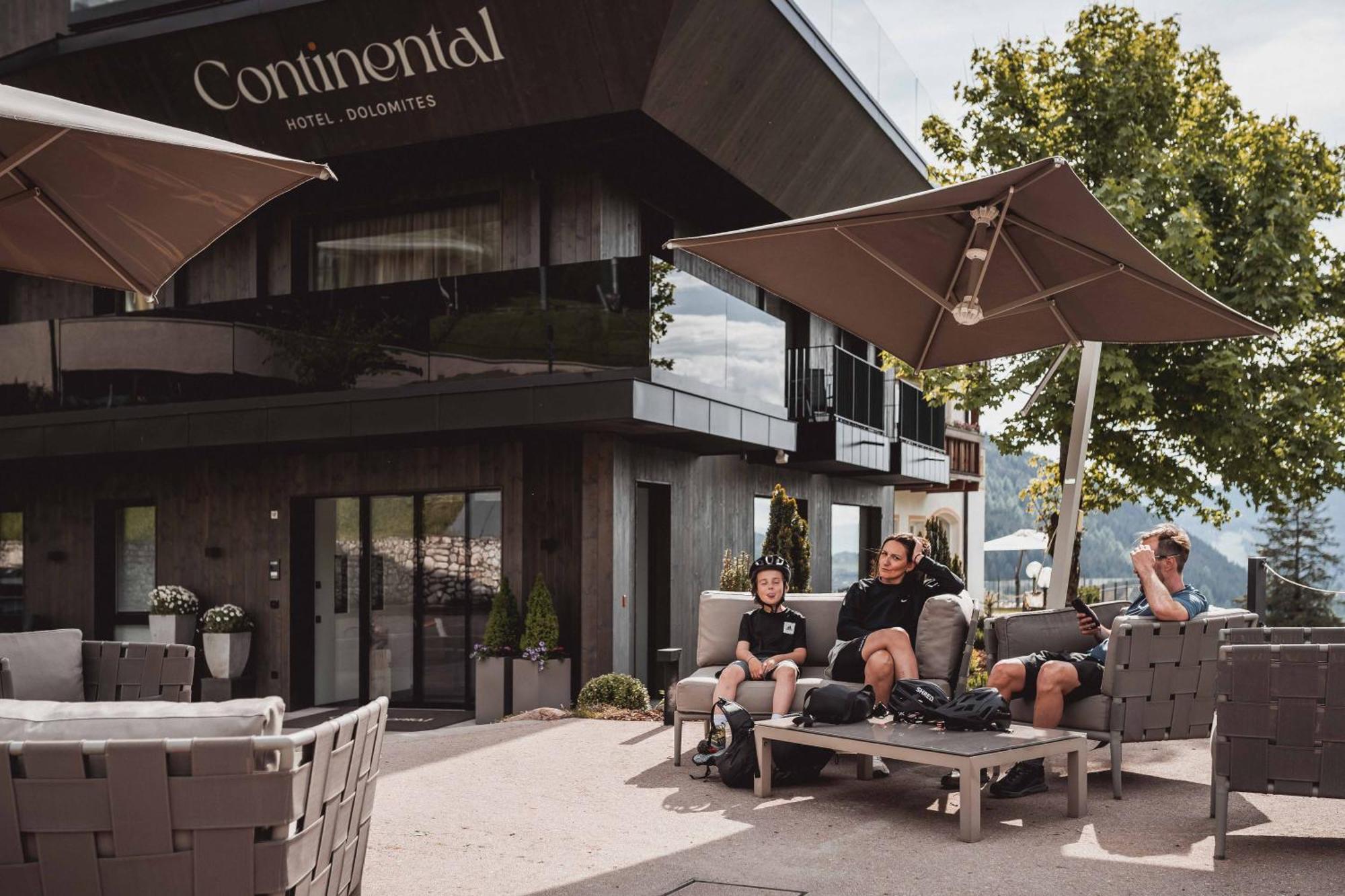 Hotel Continental Dolomites Сельва-ди-Валь-Гардена Экстерьер фото