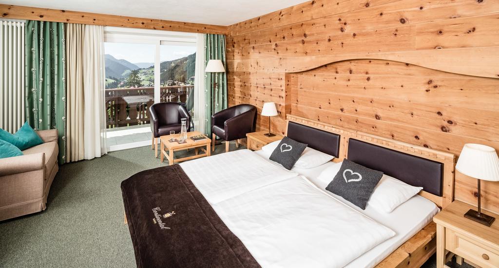 Hotel Continental Dolomites Сельва-ди-Валь-Гардена Экстерьер фото
