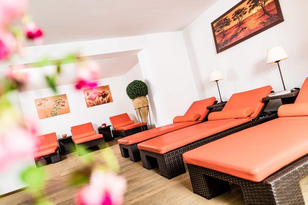 Hotel Continental Dolomites Сельва-ди-Валь-Гардена Экстерьер фото